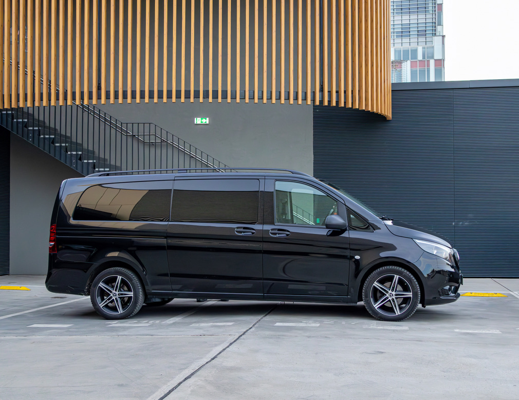 Mercedes-Benz Vito Extra Long - Side